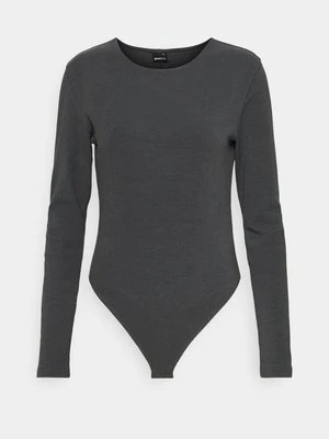 Body Gina Tricot Petite