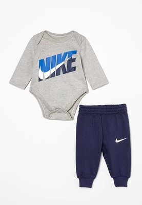 Body Nike Sportswear