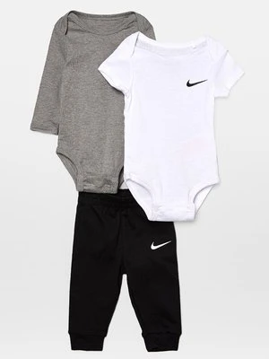 Body Nike Sportswear