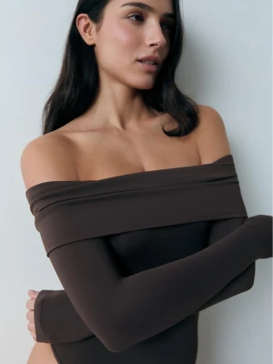 Body z odkrytymi ramionami Etam