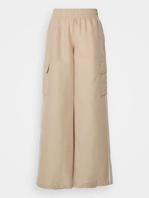 Bojówki adidas Originals