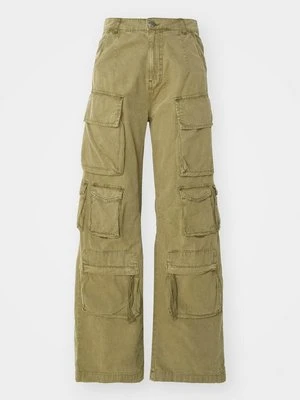 Bojówki alpha industries