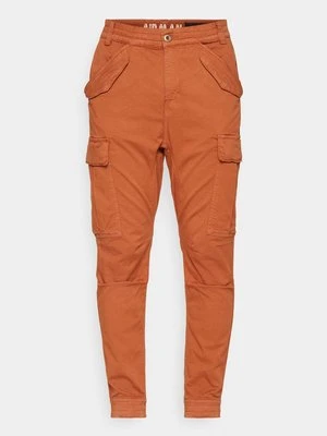 Bojówki alpha industries