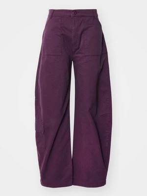 Bojówki alpha industries