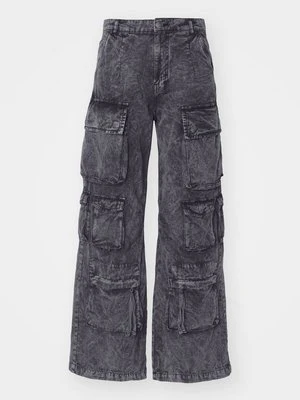 Bojówki alpha industries