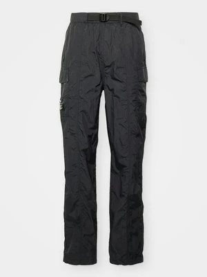 Bojówki alpha industries