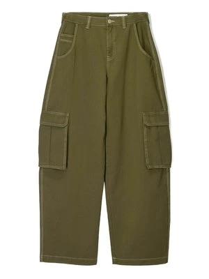 Bojówki Bershka khaki