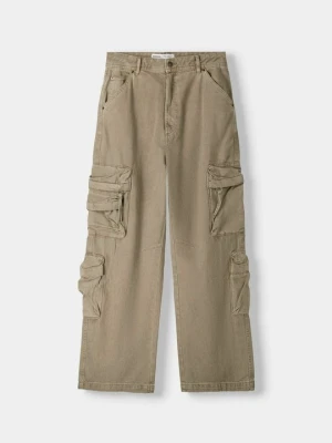 Bojówki Bershka wielbłądzi