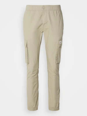 Bojówki Calvin Klein Jeans beżowy