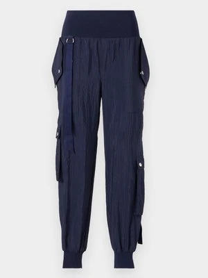 Bojówki Cinq à Sept