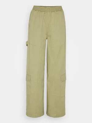 Bojówki Cotton On