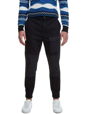 Bojówki Desigual