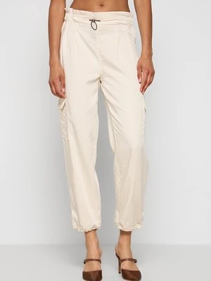 Bojówki DKNY
