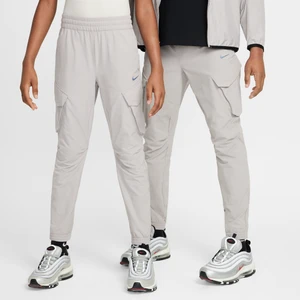 Bojówki dla dużych dzieci Nike City Utility - Szary