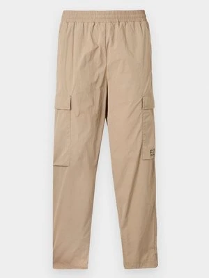 Bojówki EA7 Emporio Armani