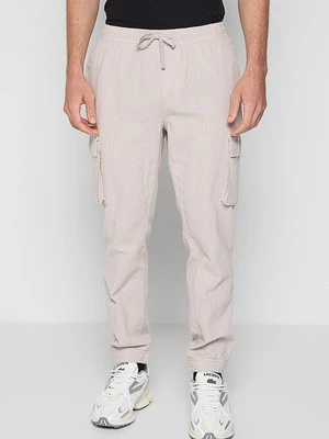 Bojówki French Connection