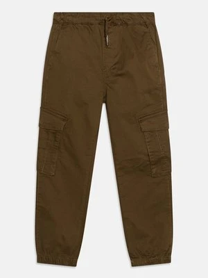 Bojówki Lyle & Scott