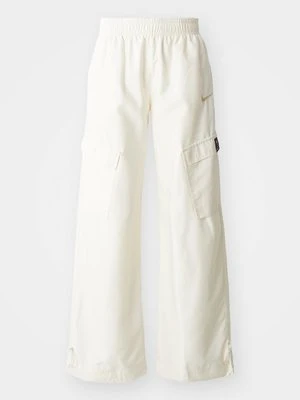 Bojówki Nike Performance