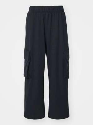 Bojówki Nike Sportswear