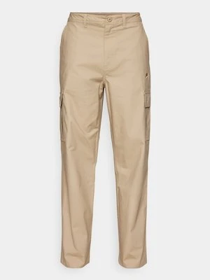 Bojówki Nike Sportswear