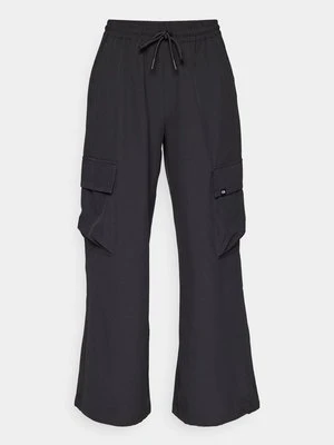 Bojówki OCEANSAPART