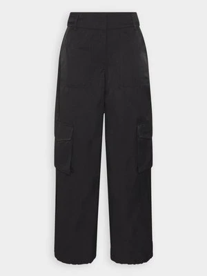 Bojówki SOMETHINGNEW