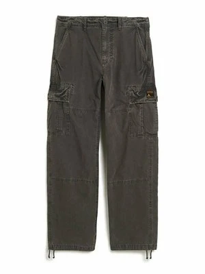 Bojówki Superdry & Co