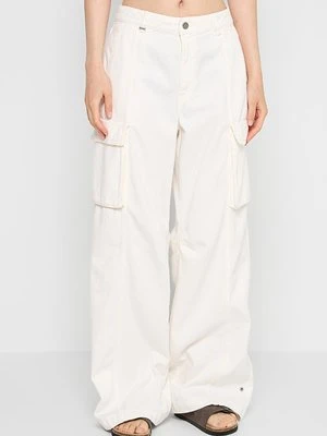 Bojówki United Colors of Benetton