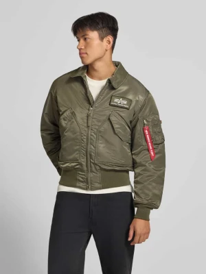 Bomberka z bocznymi kieszeniami z patką i naszywką z logo Alpha Industries Oliwkowy