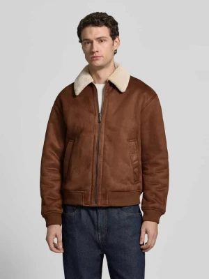 Bomberka z materiału skóropodobnego z futerkiem Jack&Jones Koniakowy
