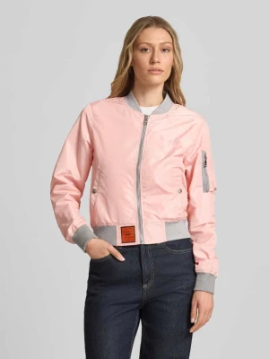 bomberka z naszywką z logo i kieszenią zapinaną na zamek błyskawiczny na rękawie Original Bombers