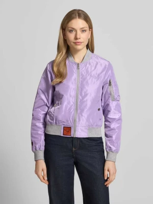 bomberka z naszywką z logo i kieszenią zapinaną na zamek błyskawiczny na rękawie Original Bombers