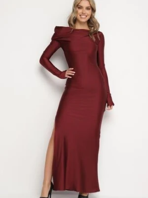 Bordowa Dopasowana Sukienka z Rozcięciem i Asymetrycznym Dekoltem Ravielis allyson