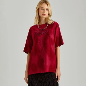Zdjęcie produktu Bordowa koszulka loose fit z nadrukiem House