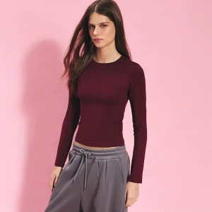 Bordowa koszulka ULTRAFLEX z długim rękawem i okrągłym dekoltem House