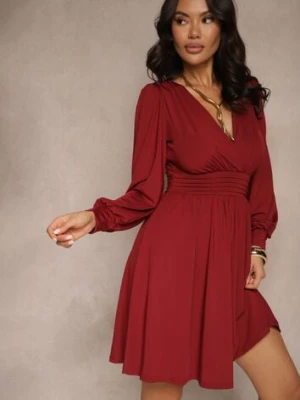 Bordowa Sukienka z Wiskozą o Rozkloszowanym Kroju Selaitea by swan