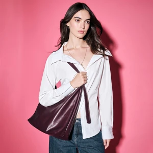 Bordowa torebka z imitacji skóry z regulowanym paskiem House