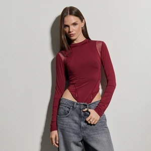 Bordowe body z długim rękawem i przeszyciami House