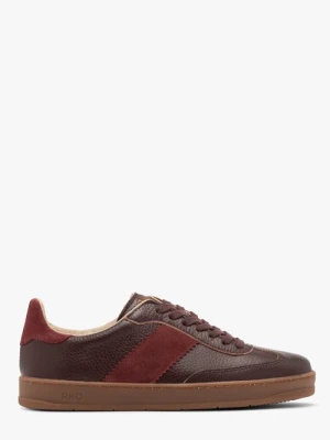 Bordowe półbuty damskie w sportowym stylu na płaskiej podeszwie Ryłko