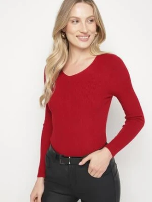Bordowy Dopasowany Sweter z Prążkowanej Dzianiny z Bawełną z Dekoltem w Serek Tesma