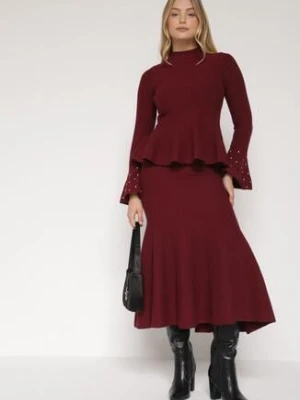 Bordowy Dzianinowy Komplet z Wiskozą Spódnica i Sweter z Baskinką i Cyrkoniami Neora