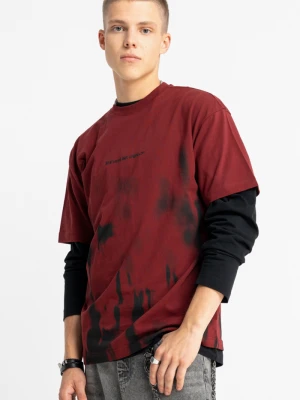 Bordowy t-shirt LOOSE z nadrukiem na całości Reporter