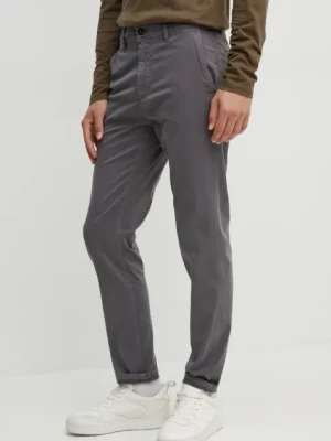 BOSS Orange spodnie męskie kolor szary w fasonie chinos 50510917