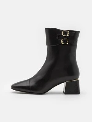 Botki aigner