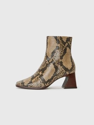 Botki ÁNGEL ALARCÓN