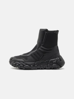 Botki Armani Exchange czarny