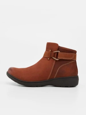 Botki do kostki Clarks brązowy