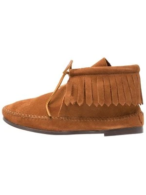 Botki do kostki minnetonka