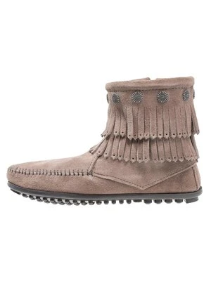 Botki do kostki minnetonka