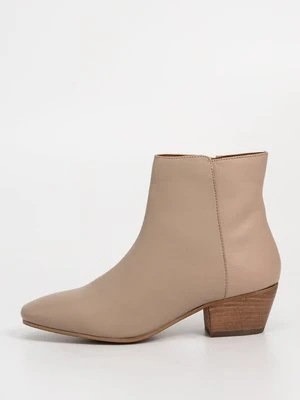 Botki Dune London